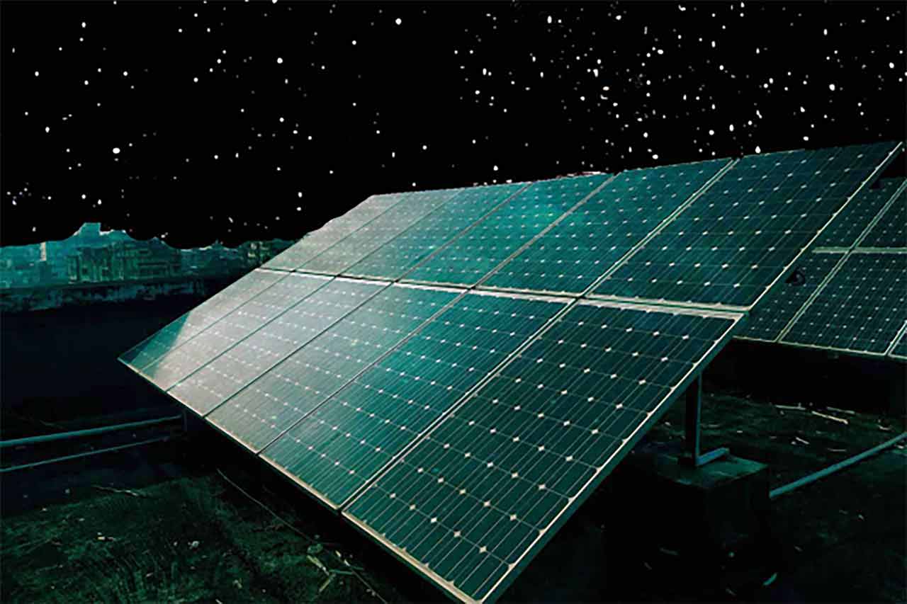 کارکرد پنل‌های خورشیدی در شب 